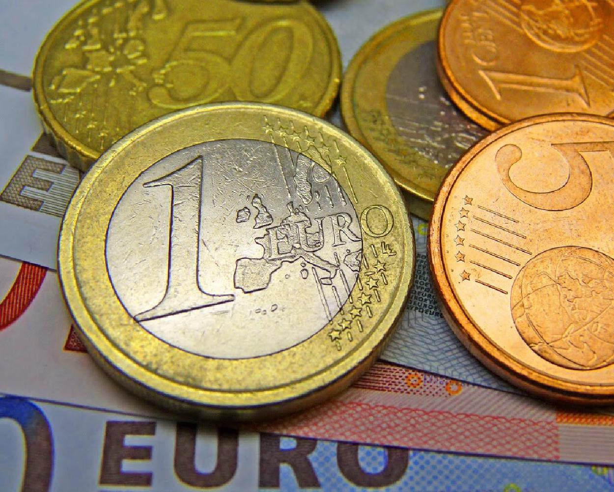 An image of the euro dollar
