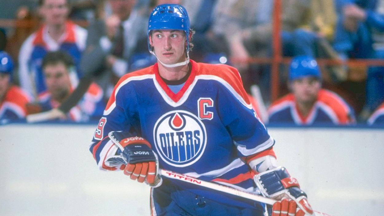 An image of Wayne Gretzky, holder of the worlds most hockey records listed in the guiness book of records