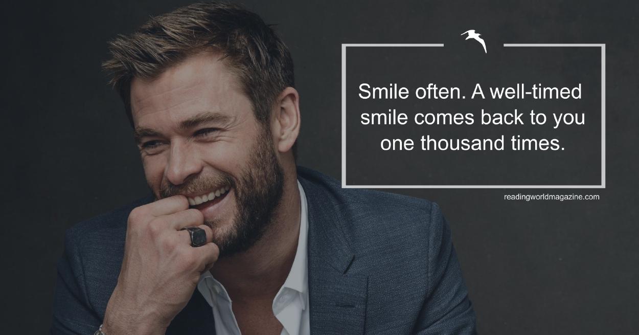 An image of Chris Hemsworth smiling, suggesting that comfort, fun, and smiling lead to success.